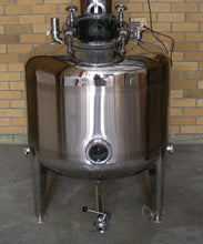 Load image into Gallery viewer, The Business 8" Dash 1 Four Plate, 380 Litre.